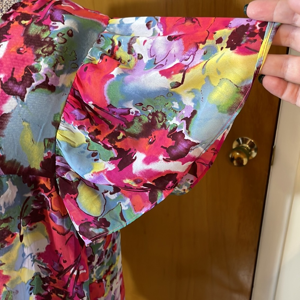 a.n.a. Womens XL Sheer Blouse Flutter Sleeve Abstract Floral Design - Picture 3 of 9